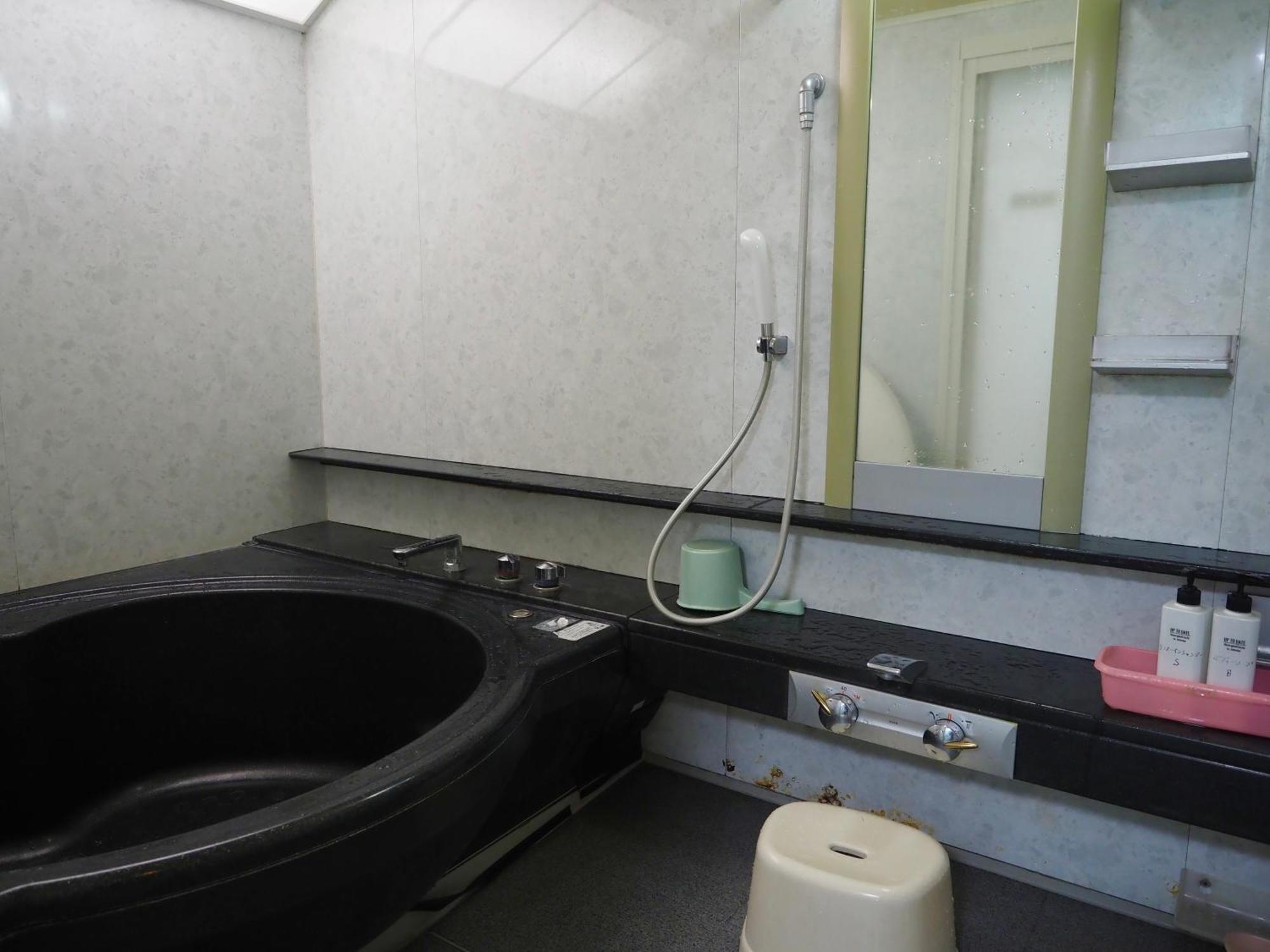 Capsule Hotel Block Room Токио Экстерьер фото